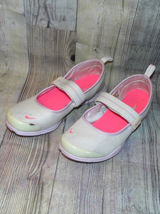 NIKE Free Mary Jane White/Pink Sneakers Womens Size 7 - Picture 3 of 8
